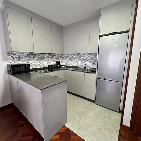 A 5 Minutos Del Casco Historico *