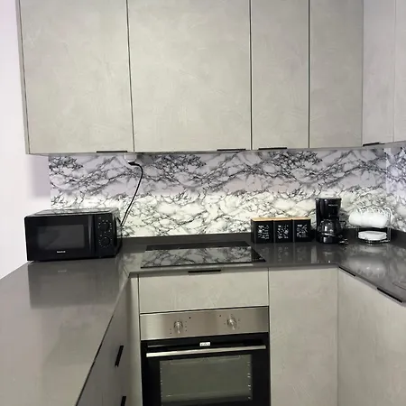 A 5 Minutos Del Casco Historico *