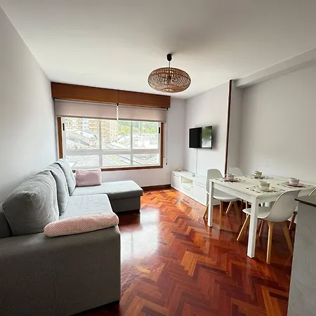 A 5 Minutos Del Casco Historico Lejlighed Viveiro